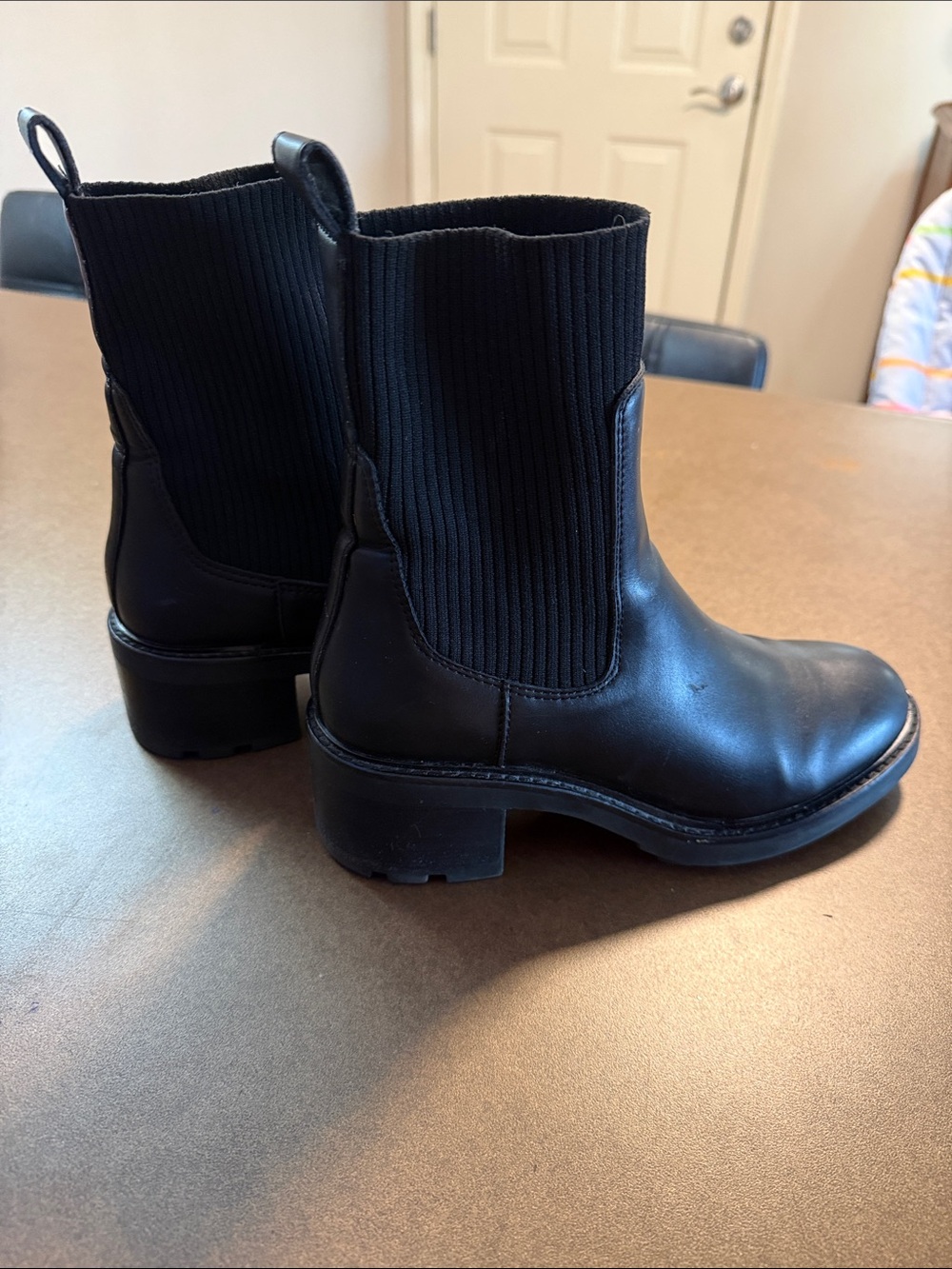 Steve Madden Black Ribbed Chelsea Ankle Boots